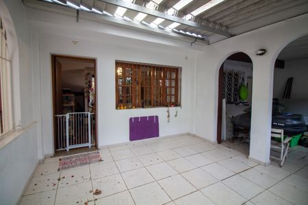 Casa à venda com 113m², 2 quartos e 1 vaga Casa à venda com 113m², 2 quartos e 1 vagaGaragem