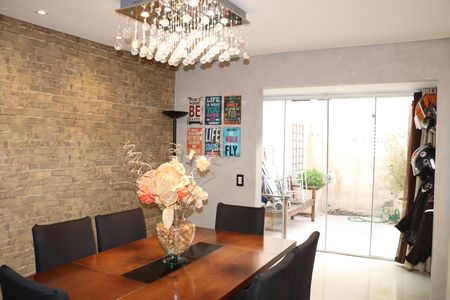 Casa de condomínio para alugar com 110m², 3 quartos e 2 vagasSala de Jantar