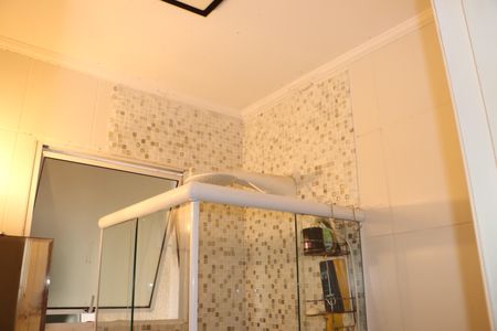 Casa de condomínio para alugar com 110m², 3 quartos e 2 vagasBanheiro da Suíte