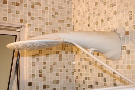 Casa de condomínio para alugar com 110m², 3 quartos e 2 vagasBanheiro da Suíte