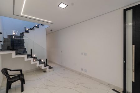 Sala de casa à venda com 2 quartos, 85m² em Vila Granada, São Paulo