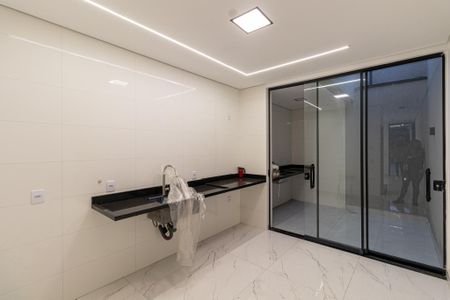 Casa à venda com 85m², 2 quartos e 2 vagasCozinha