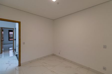 Casa à venda com 85m², 2 quartos e 2 vagasSuíte 1