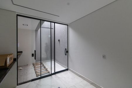 Casa à venda com 85m², 2 quartos e 2 vagas Casa à venda com 85m², 2 quartos e 2 vagasCozinha