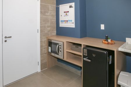 Studio à venda com 28m², 1 quarto e sem vaga Studio à venda com 28m², 1 quarto e sem vagaCoworking