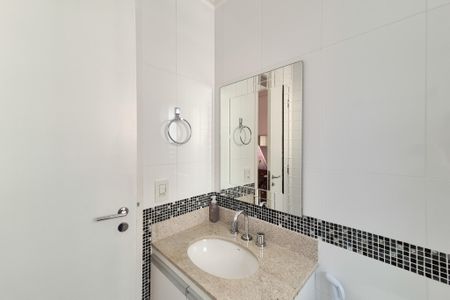 Apartamento à venda com 147m², 3 quartos e 2 vagasBanheiro da Suíte 2