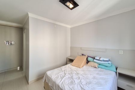 Apartamento à venda com 147m², 3 quartos e 2 vagasSuíte 1