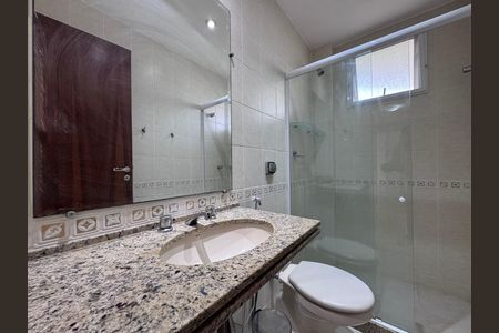 Apartamento para alugar com 120m², 3 quartos e 3 vagas Apartamento para alugar com 120m², 3 quartos e 3 vagasBanheiro Social