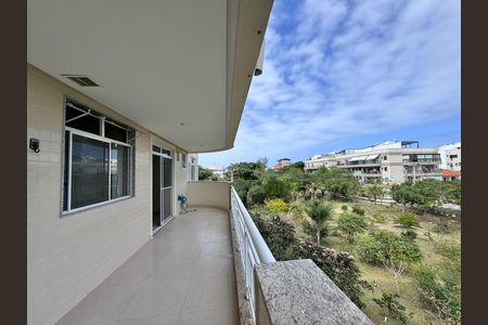 Apartamento para alugar com 120m², 3 quartos e 3 vagas Apartamento para alugar com 120m², 3 quartos e 3 vagasVaranda