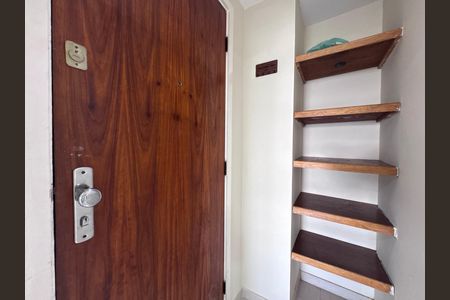 Apartamento para alugar com 120m², 3 quartos e 3 vagas Apartamento para alugar com 120m², 3 quartos e 3 vagasSala