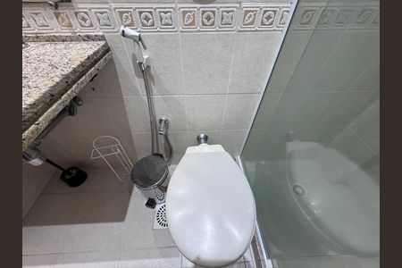 Apartamento para alugar com 120m², 3 quartos e 3 vagas Apartamento para alugar com 120m², 3 quartos e 3 vagasBanheiro Social