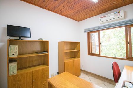 Casa à venda com 200m², 4 quartos e 3 vagas Casa à venda com 200m², 4 quartos e 3 vagasQuarto 2