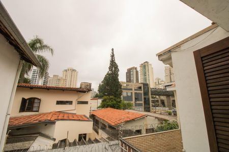 Casa à venda com 200m², 4 quartos e 3 vagas Casa à venda com 200m², 4 quartos e 3 vagasVista do closet