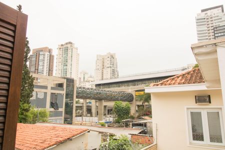 Casa à venda com 200m², 4 quartos e 3 vagas Casa à venda com 200m², 4 quartos e 3 vagasVista da Suíte