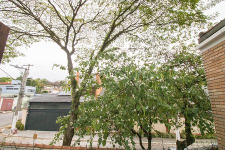 Casa à venda com 200m², 4 quartos e 3 vagas Casa à venda com 200m², 4 quartos e 3 vagasVista do Quarto 2