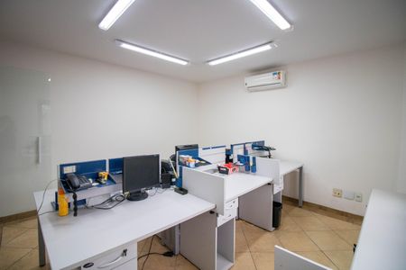 Casa à venda com 200m², 4 quartos e 3 vagas Casa à venda com 200m², 4 quartos e 3 vagasSala de Jantar