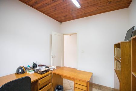 Casa à venda com 200m², 4 quartos e 3 vagas Casa à venda com 200m², 4 quartos e 3 vagasQuarto 2