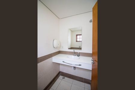 Casa à venda com 200m², 4 quartos e 3 vagas Casa à venda com 200m², 4 quartos e 3 vagasBanheiro 2