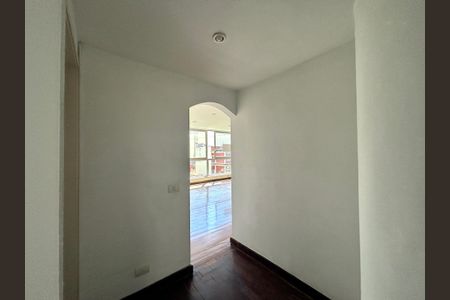 Apartamento à venda com 116m², 3 quartos e 1 vagaCorredor