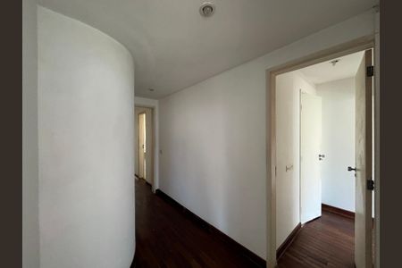 Apartamento à venda com 116m², 3 quartos e 1 vagaCorredor