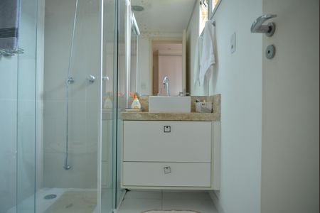 Apartamento à venda com 122m², 3 quartos e 3 vagasBanheiro da Suíte 2