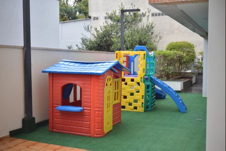 Apartamento à venda com 122m², 3 quartos e 3 vagasÁrea comum - Playground