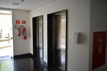 Apartamento à venda com 122m², 3 quartos e 3 vagasElevador