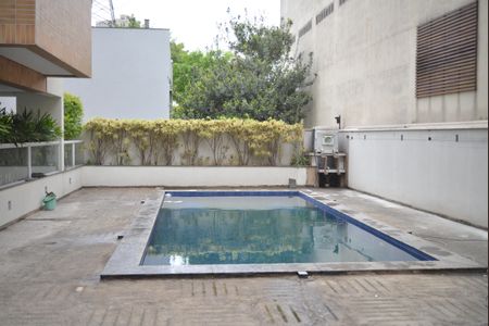 Apartamento à venda com 122m², 3 quartos e 3 vagasÁrea comum - Piscina