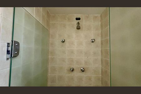 Apartamento para alugar com 72m², 2 quartos e 2 vagasBanheiro