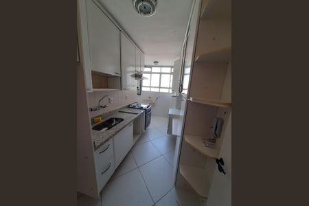 Apartamento para alugar com 72m², 2 quartos e 2 vagas Apartamento para alugar com 72m², 2 quartos e 2 vagasCozinha