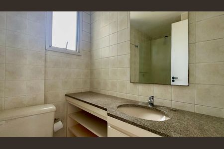 Apartamento para alugar com 72m², 2 quartos e 2 vagasBanheiro