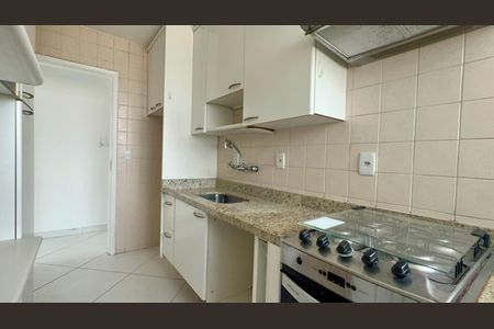 Apartamento para alugar com 72m², 2 quartos e 2 vagasCozinha
