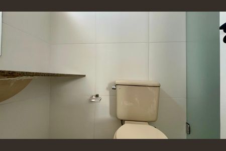 Apartamento para alugar com 72m², 2 quartos e 2 vagasBanheiro da Suíte