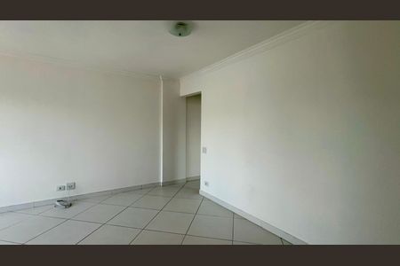 Apartamento para alugar com 72m², 2 quartos e 2 vagasSala
