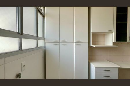 Apartamento para alugar com 72m², 2 quartos e 2 vagasÁrea de Serviço