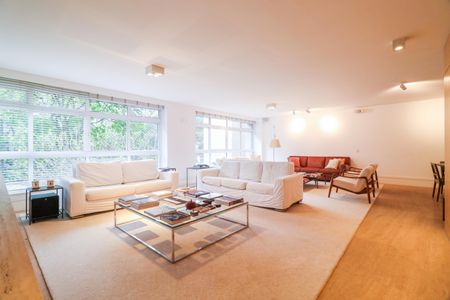 Apartamento à venda com 240m², 3 quartos e 2 vagasSala