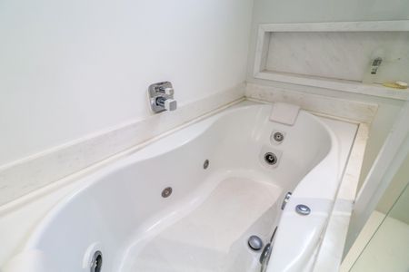 Apartamento à venda com 240m², 3 quartos e 2 vagasBanheiro da Suíte 3