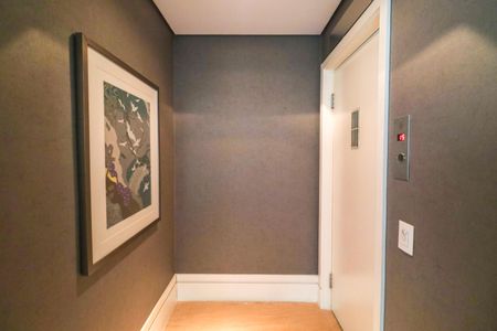 Apartamento à venda com 240m², 3 quartos e 2 vagasHall Privativo