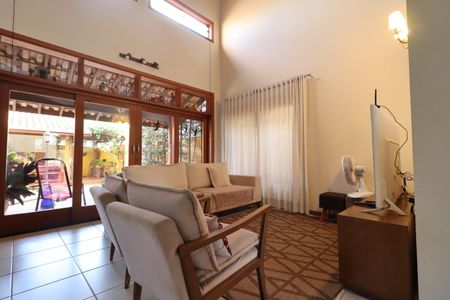 Sala de casa de condomínio para alugar com 5 quartos, 240m² em Residencial Villa Florenca, Ribeirão Preto