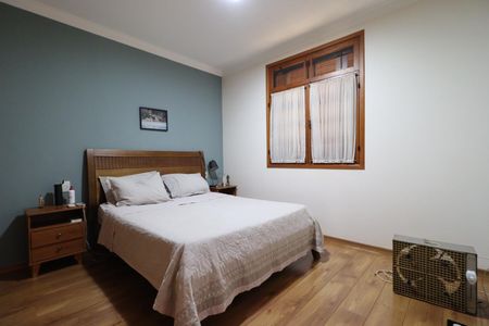 Casa de condomínio para alugar com 240m², 5 quartos e 2 vagasSuíte 2