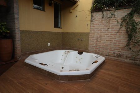 Casa de condomínio para alugar com 240m², 5 quartos e 2 vagasÁrea comum