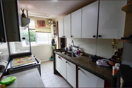 Apartamento à venda com 110m², 3 quartos e 2 vagasCozinha