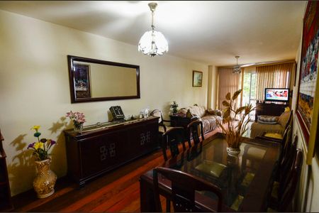 Apartamento à venda com 110m², 3 quartos e 2 vagasSala