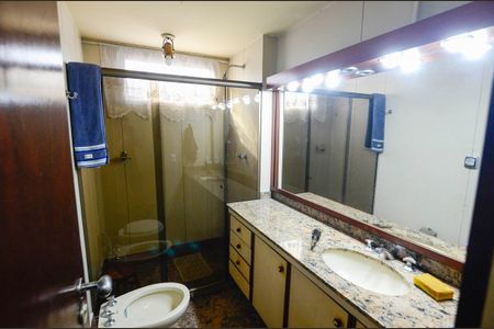 Apartamento à venda com 110m², 3 quartos e 2 vagasBanheiro da Suíte