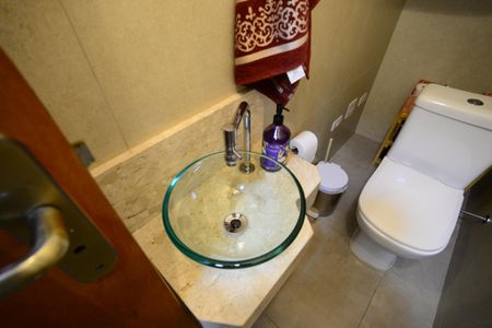 Casa à venda com 111m², 3 quartos e 2 vagasLavabo