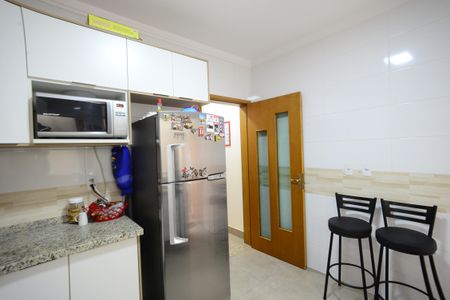 Casa à venda com 111m², 3 quartos e 2 vagasCozinha