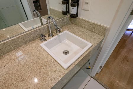 Studio para alugar com 30m², 1 quarto e 1 vaga Studio para alugar com 30m², 1 quarto e 1 vagaBanheiro