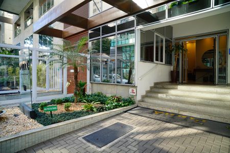 Apartamento à venda com 115m², 3 quartos e 1 vaga Apartamento à venda com 115m², 3 quartos e 1 vagaÁrea comum