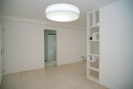 Sala de apartamento à venda com 3 quartos, 115m² em Icaraí, Niterói