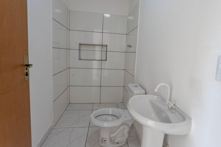 Banheiro de kitnet/studio para alugar com 1 quarto, 22m² em Serraria, Diadema